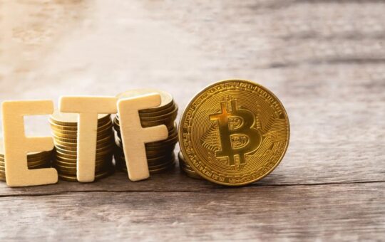 Bitcoin ETFs Surge With $384 Million Inflows, 2nd Highest This Month